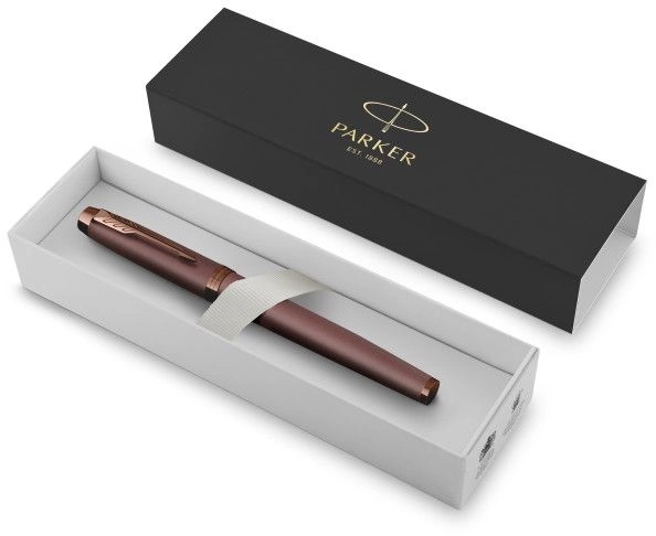 Ручка перьев. Parker IM Monochrome F328 (2190511) Burgundy PVD F сталь нержавеющая подар.кор. Ручка перьев. Parker IM Monochrome F328 (2190511) Burgundy PVD F сталь нержавеющая подар.кор.