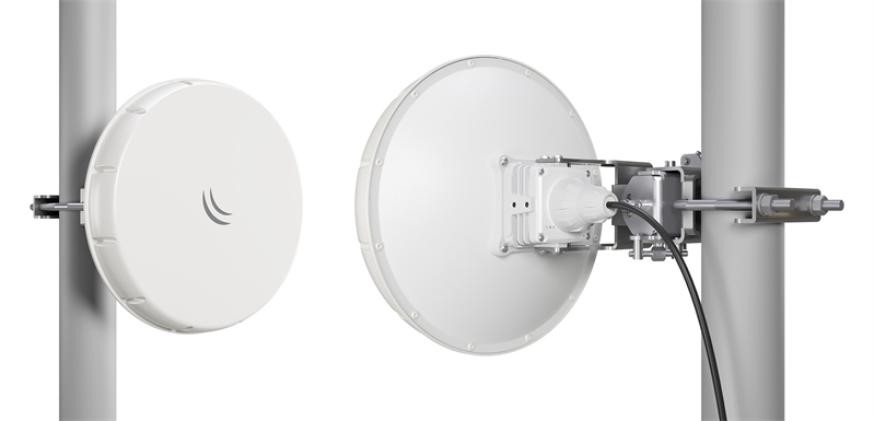 Комплект из двух точек доступа MikroTik Wireless Wire nRAY (Pair of preconfigured nRAYG-60ad devices for 60Ghz link (60GHz antenna, 802.11ad wireless, two core 1.2GHz CPU, 256MB RAM, 1x Gigabit LAN, RouterOS L3, POE, PSU) for 1Gbps Комплект из двух точек доступа MikroTik Wireless Wire nRAY (Pair of preconfigured nRAYG-60ad devices for 60Ghz link (60GHz antenna, 802.11ad wireless, two core 1.2GHz CPU, 256MB RAM, 1x Gigabit LAN, RouterOS L3, POE, PSU) for 1Gbps