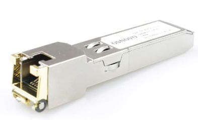 Промышленный медный SFP модуль OSNOVO SFP-TP-RJ45(1G)-I Медный SFP модуль Gigabit Ethernet с разъемом RJ45. Скорость 1000 Мбит/с. Интерфейс: SERDES. Расстояние передачи - до 100 м. Размеры (ШхВхГ): 13,8x13,7x68мм. Вес: 0,03кг. Раб