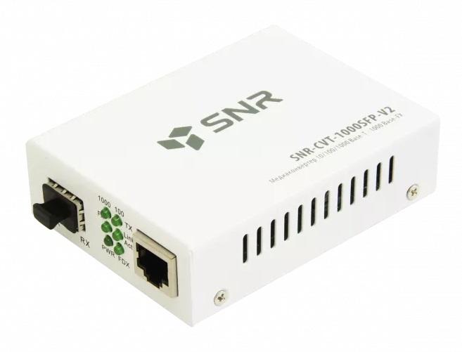  SNR Медиаконвертер  10/100/1000-Base-T / 1000Base-FX с SFP-портом