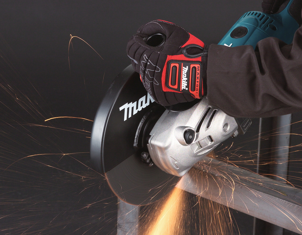 Углошлифовальная машина Makita GA9020SFK 2200Вт 6600об/мин рез.шпин.:M14 d=230мм жестк.кейс Углошлифовальная машина Makita GA9020SFK 2200Вт 6600об/мин рез.шпин.:M14 d=230мм жестк.кейс