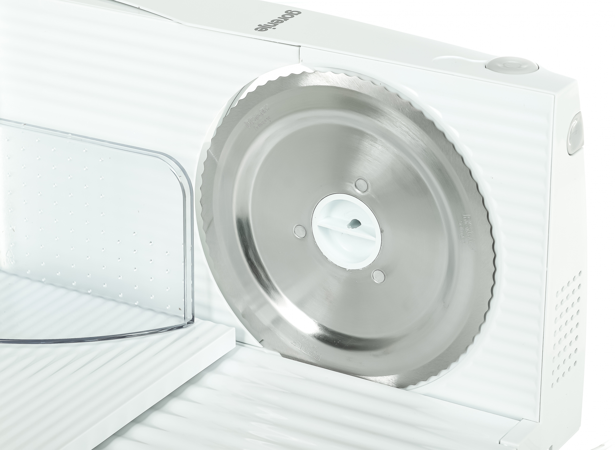 Ломтерезка Gorenje R401W 100Вт (нарезка до 17мм) белый